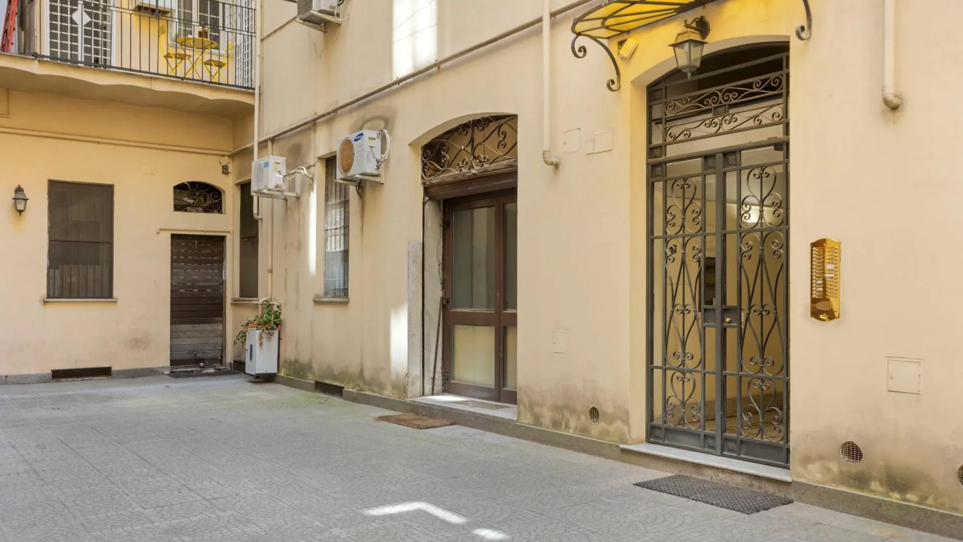 Visconti58 Boutique House - Modern Apt With Balcony Rome Italy