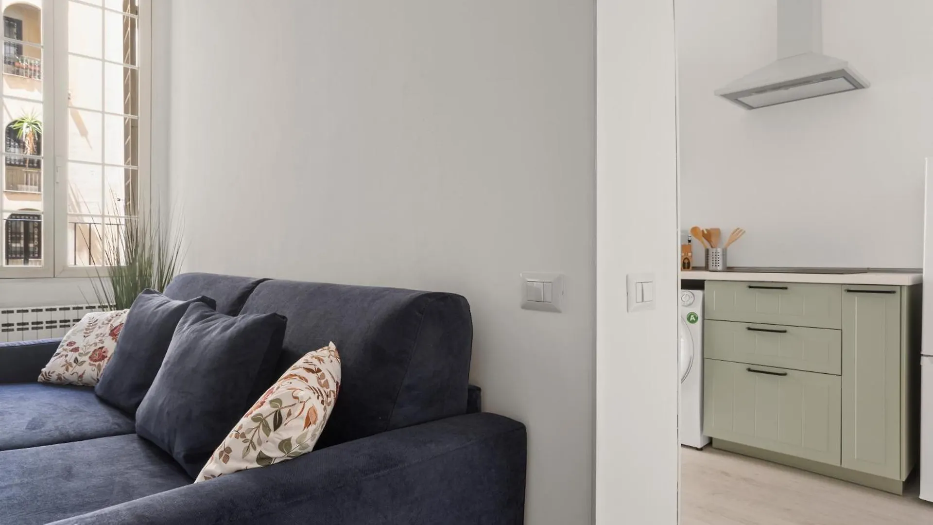 Apartment Visconti58 Boutique House - Modern Apt With Balcony Rome Italy