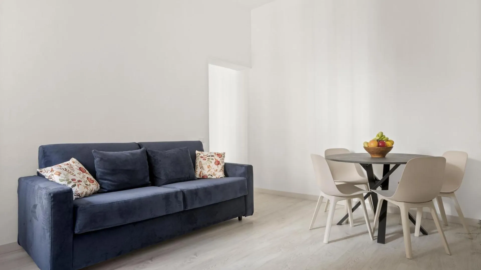 Apartment Visconti58 Boutique House - Modern Apt With Balcony Rome Italy