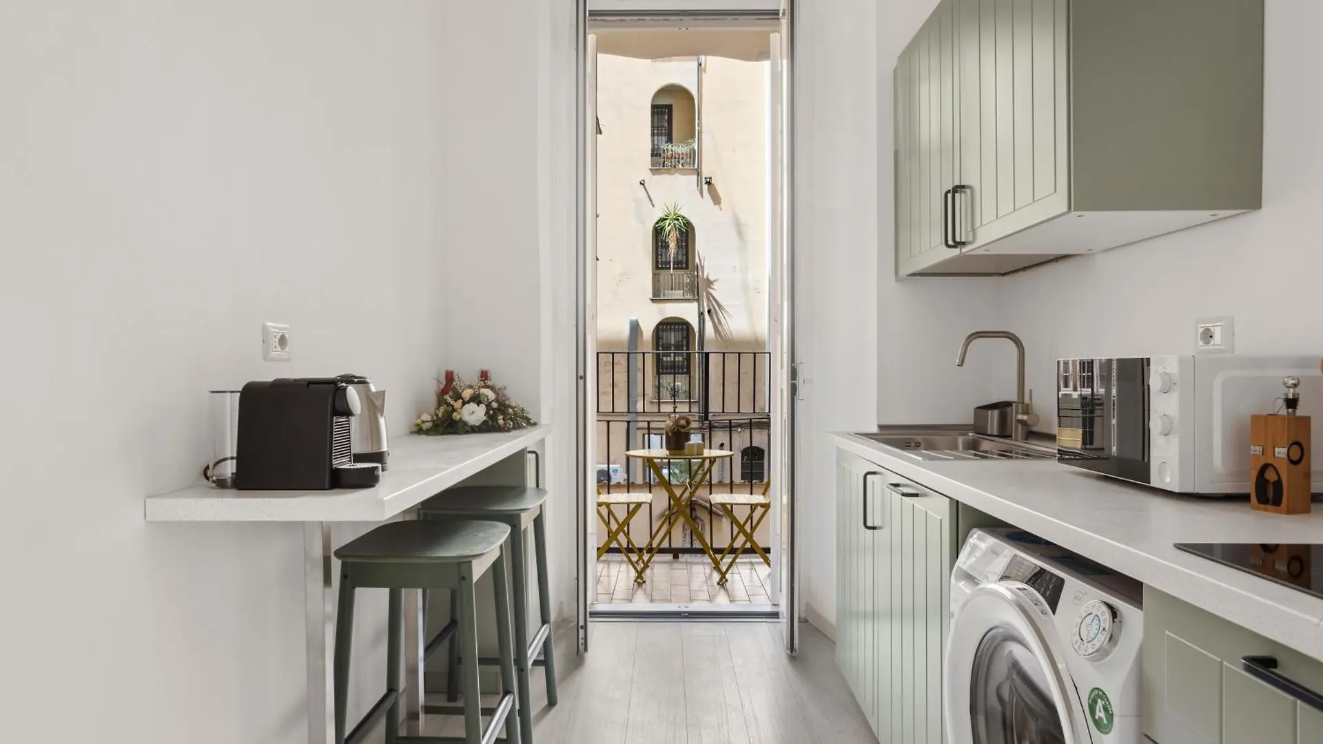 Visconti58 Boutique House - Modern Apt With Balcony Rome Apartment